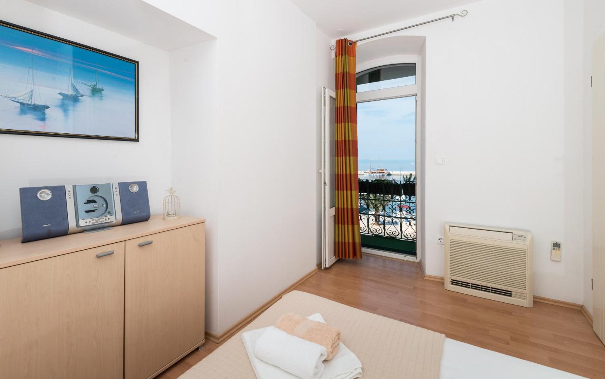 Apartments La Vitta - Ante I Matija Makarska Room photo