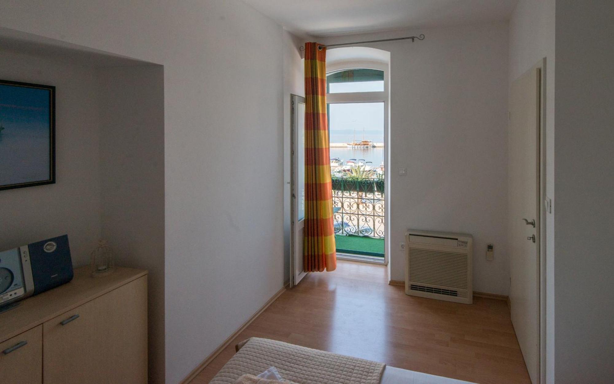 Apartments La Vitta - Ante I Matija Makarska Room photo